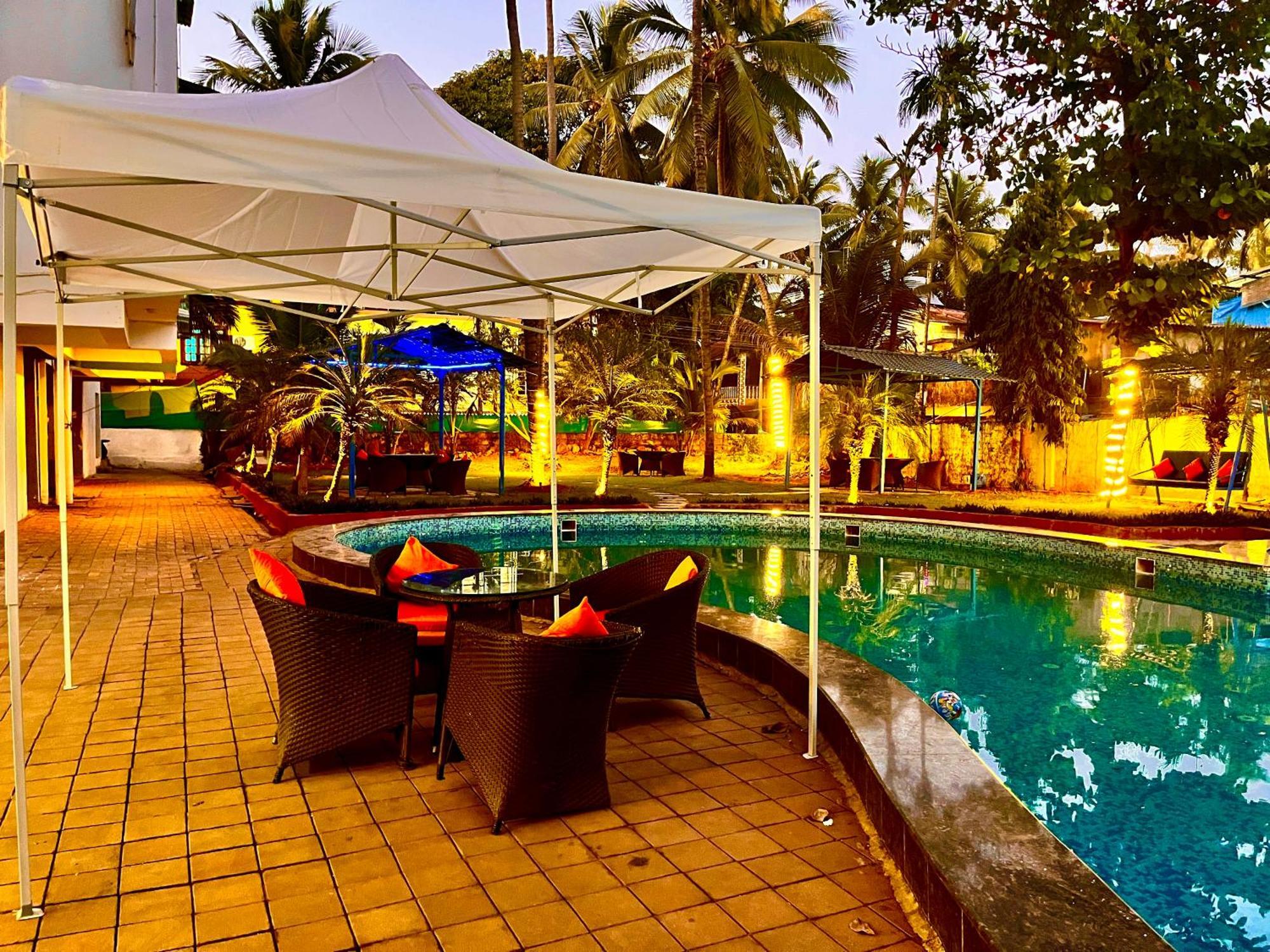 קלנגוטה Summer Beach Resort, Goa - #Near Baga Beach #Swimming Pool #Garden #Bar #Lift #Premium Rooms #Property Of The Year #70565-84665 מראה חיצוני תמונה