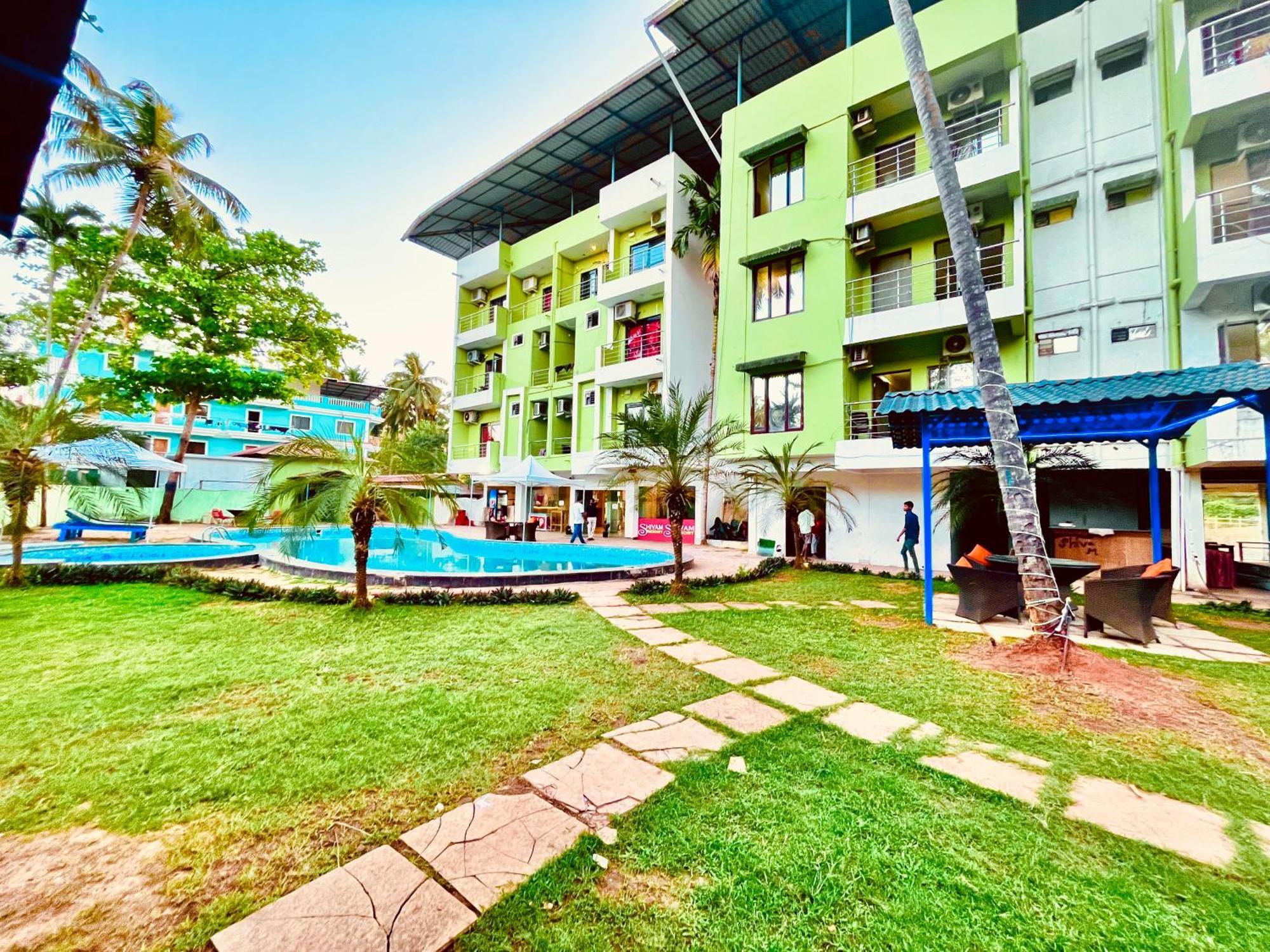קלנגוטה Summer Beach Resort, Goa - #Near Baga Beach #Swimming Pool #Garden #Bar #Lift #Premium Rooms #Property Of The Year #70565-84665 מראה חיצוני תמונה
