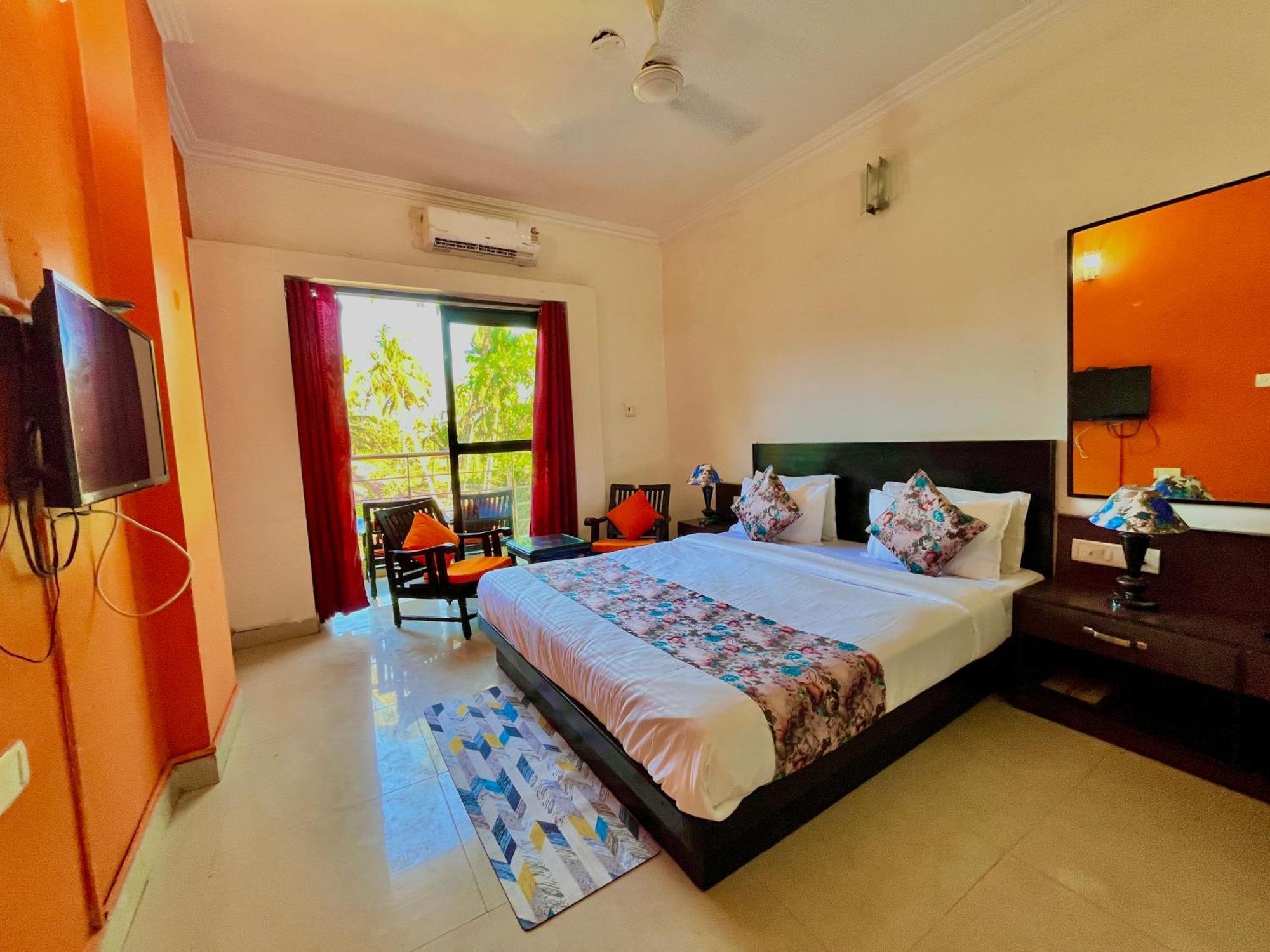 קלנגוטה Summer Beach Resort, Goa - #Near Baga Beach #Swimming Pool #Garden #Bar #Lift #Premium Rooms #Property Of The Year #70565-84665 מראה חיצוני תמונה