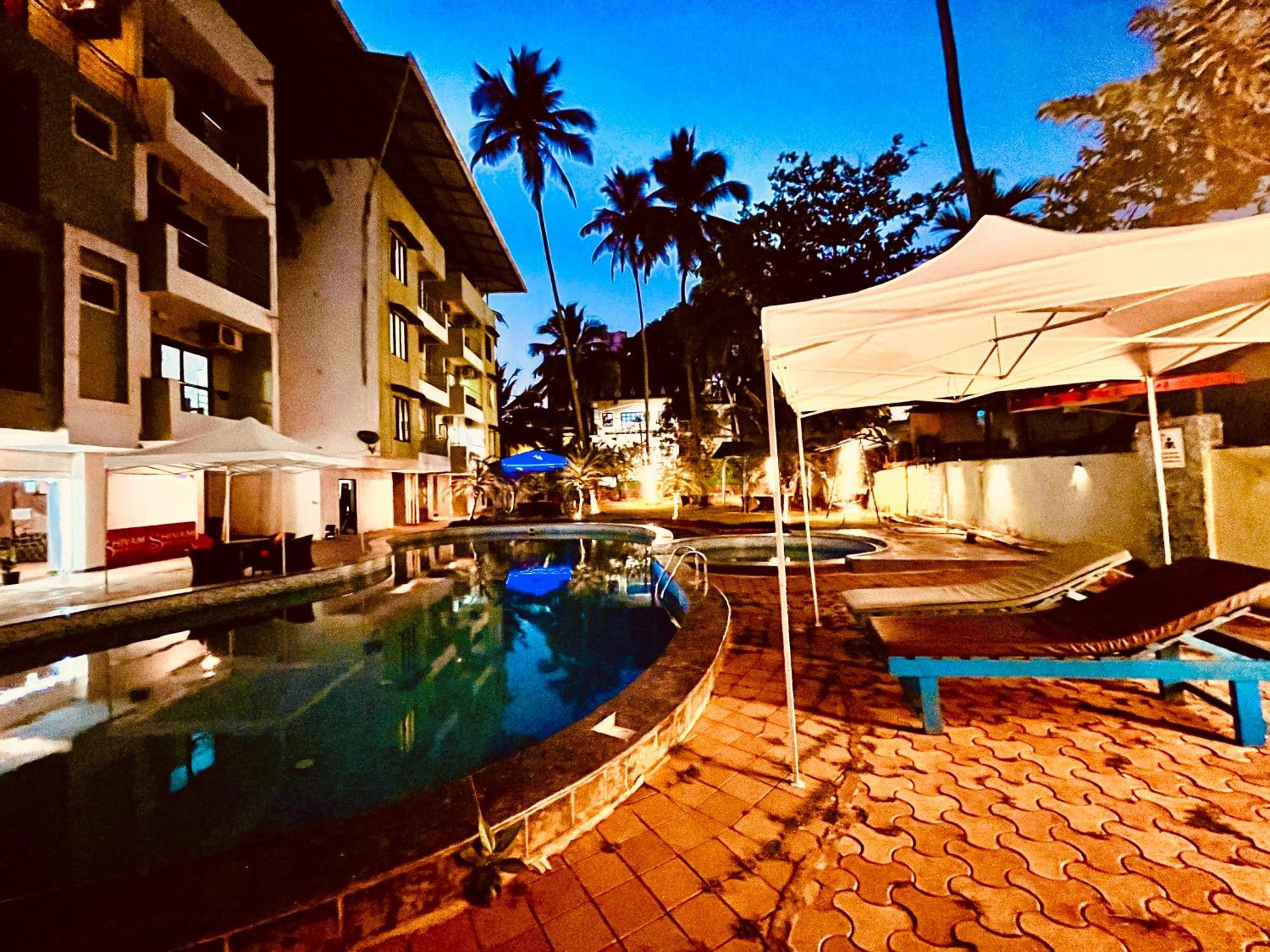קלנגוטה Summer Beach Resort, Goa - #Near Baga Beach #Swimming Pool #Garden #Bar #Lift #Premium Rooms #Property Of The Year #70565-84665 מראה חיצוני תמונה