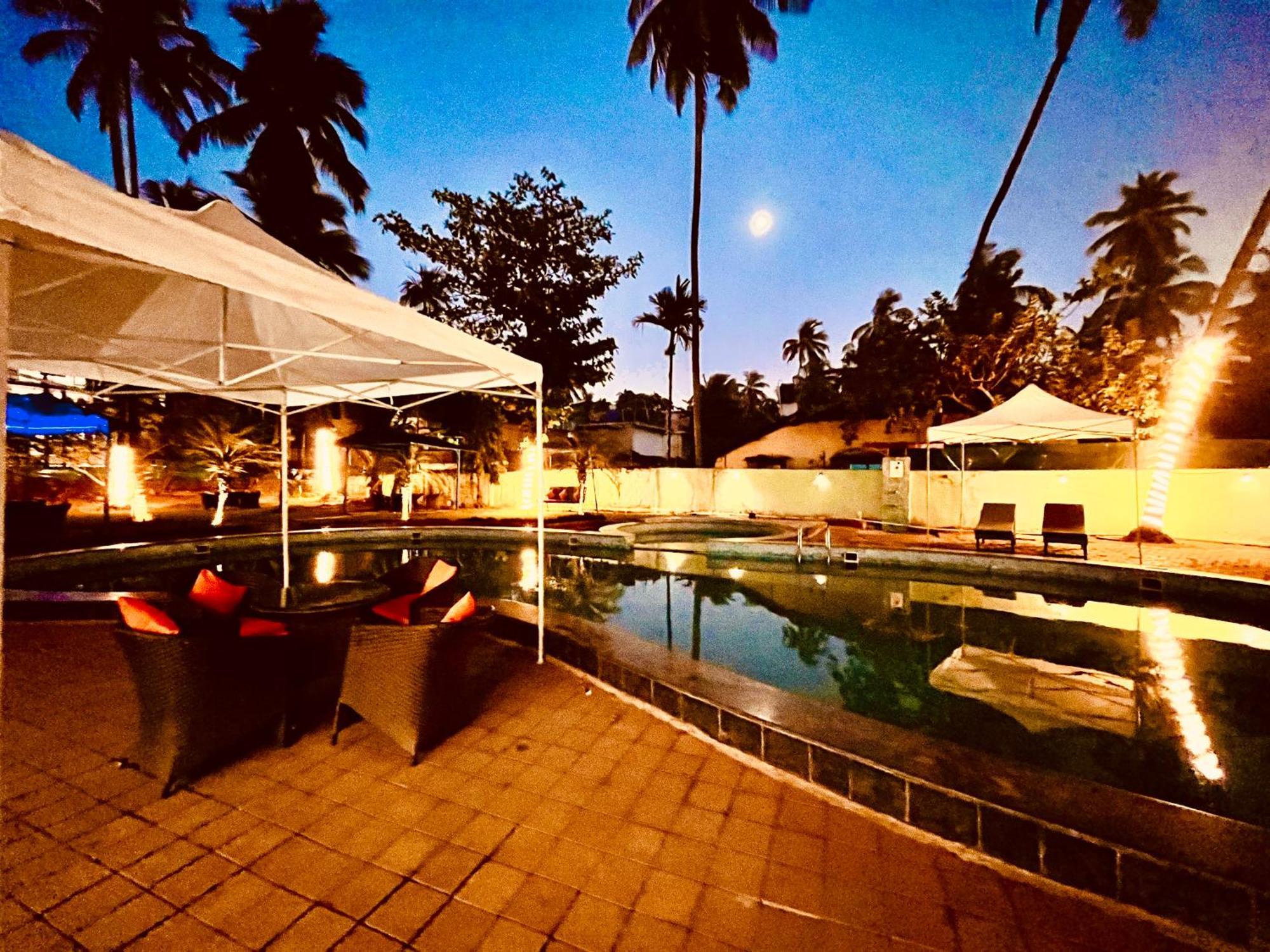 קלנגוטה Summer Beach Resort, Goa - #Near Baga Beach #Swimming Pool #Garden #Bar #Lift #Premium Rooms #Property Of The Year #70565-84665 מראה חיצוני תמונה
